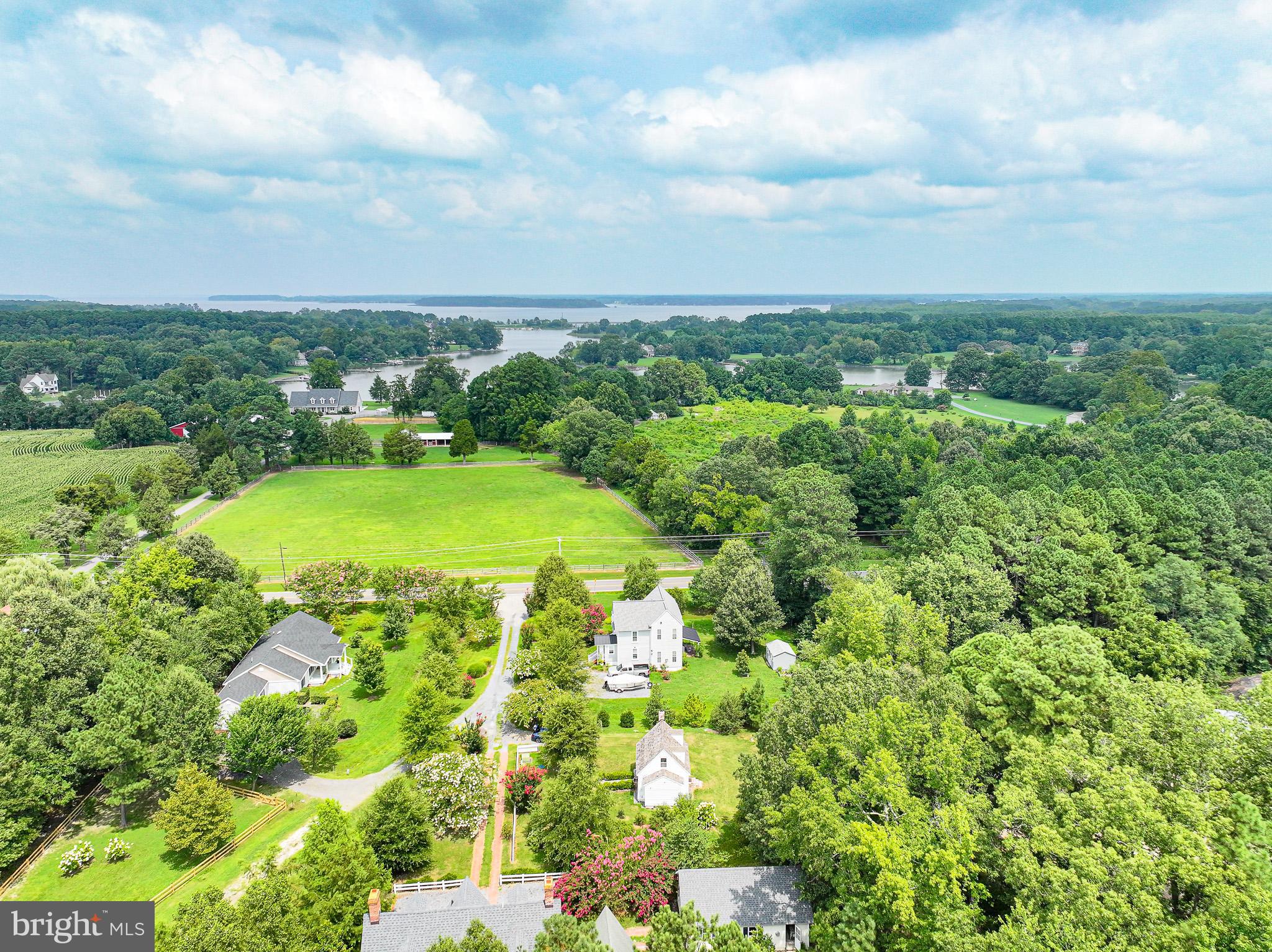 6985 LINDSAY LANE