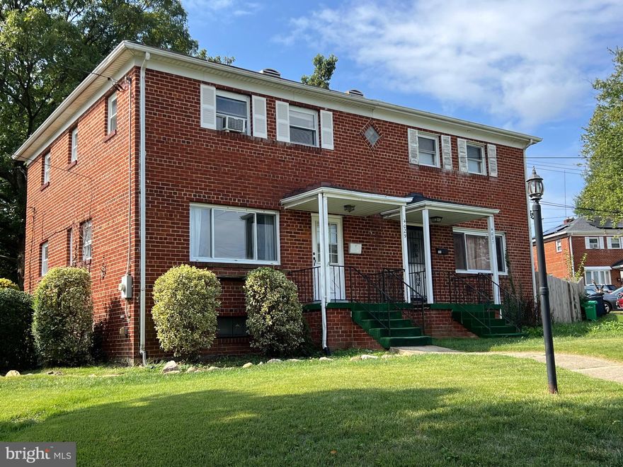 Location + Price + Your Vision make this 4 bedroom, 1-1/2 bath Temple Hills duplex a winner!  Conveniently located only minutes off 95, this property is close to shopping, restaurants, and entertainment - And  it offers an easy commute to Andrews Air Force Base,  DC,  and VA.   Yes, this home is priced to sell . . .  but, with a practically new  HVAC system and water heater, all it needs is cosmetic updates to make it a true gem!

Property being sold As-Is.