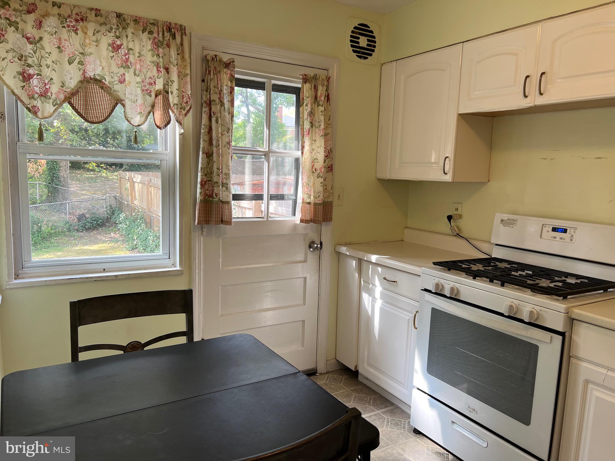 MARLOW HEIGHTS - Residential