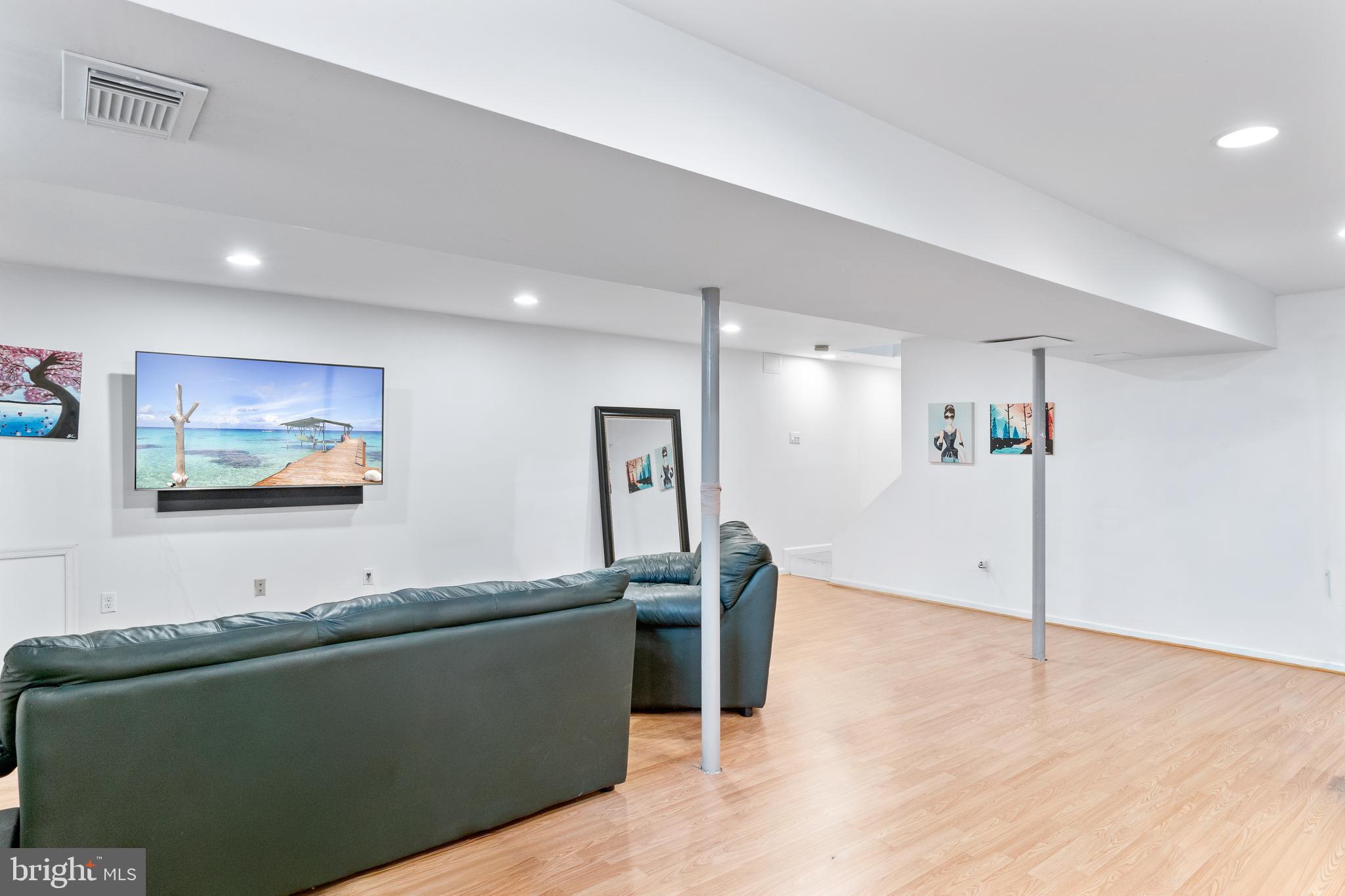 MILL CREEK SOUTH - Residential