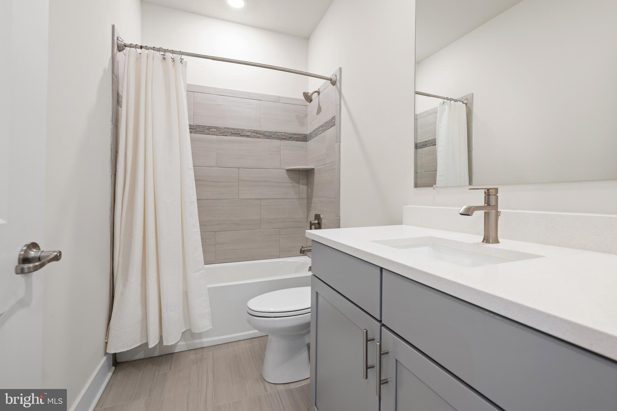 VILLAS AT WALDEN - Residential