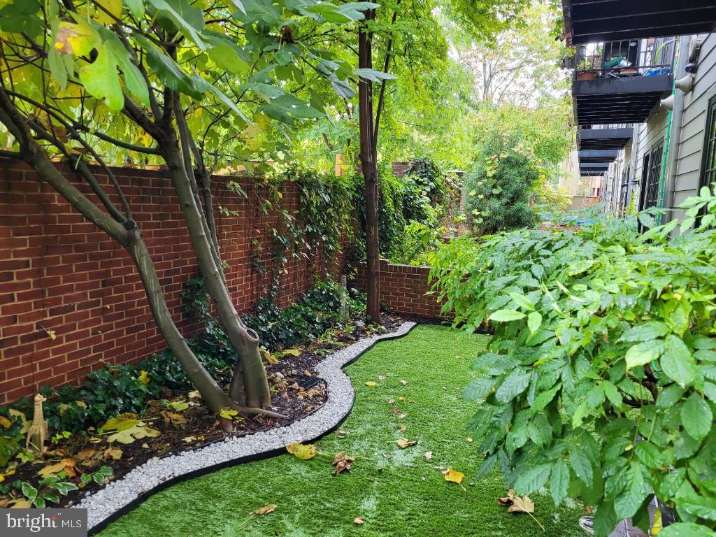 FELLS POINT HISTORIC DISTRICT - Residential