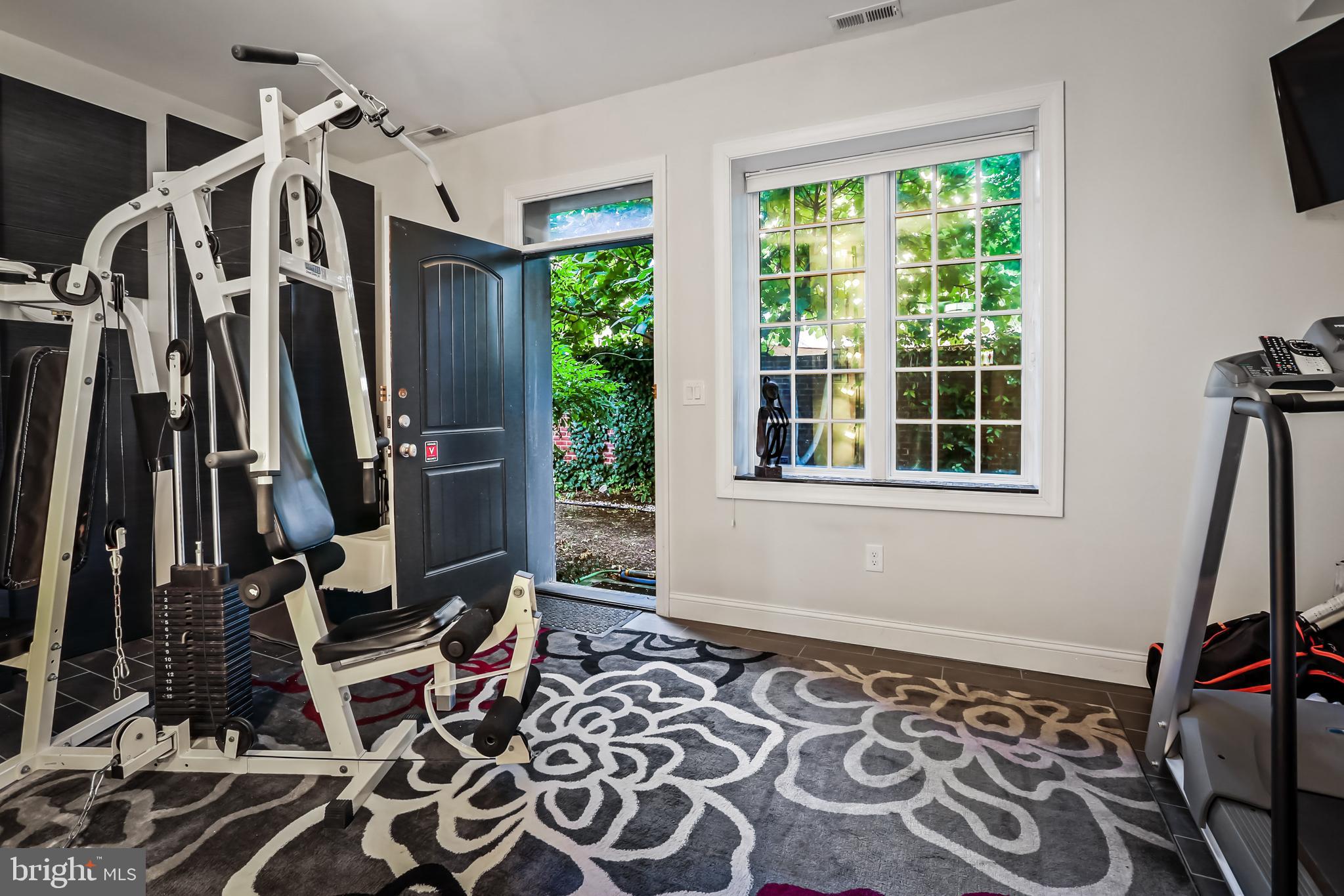 FELLS POINT HISTORIC DISTRICT - Residential