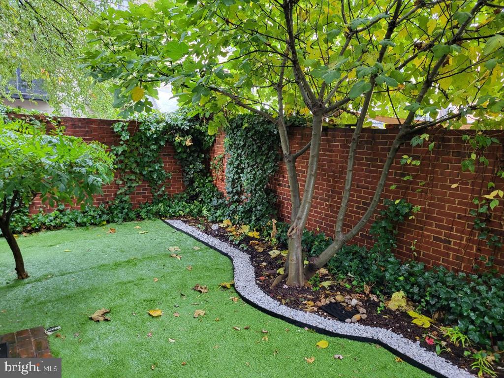 FELLS POINT HISTORIC DISTRICT - Residential