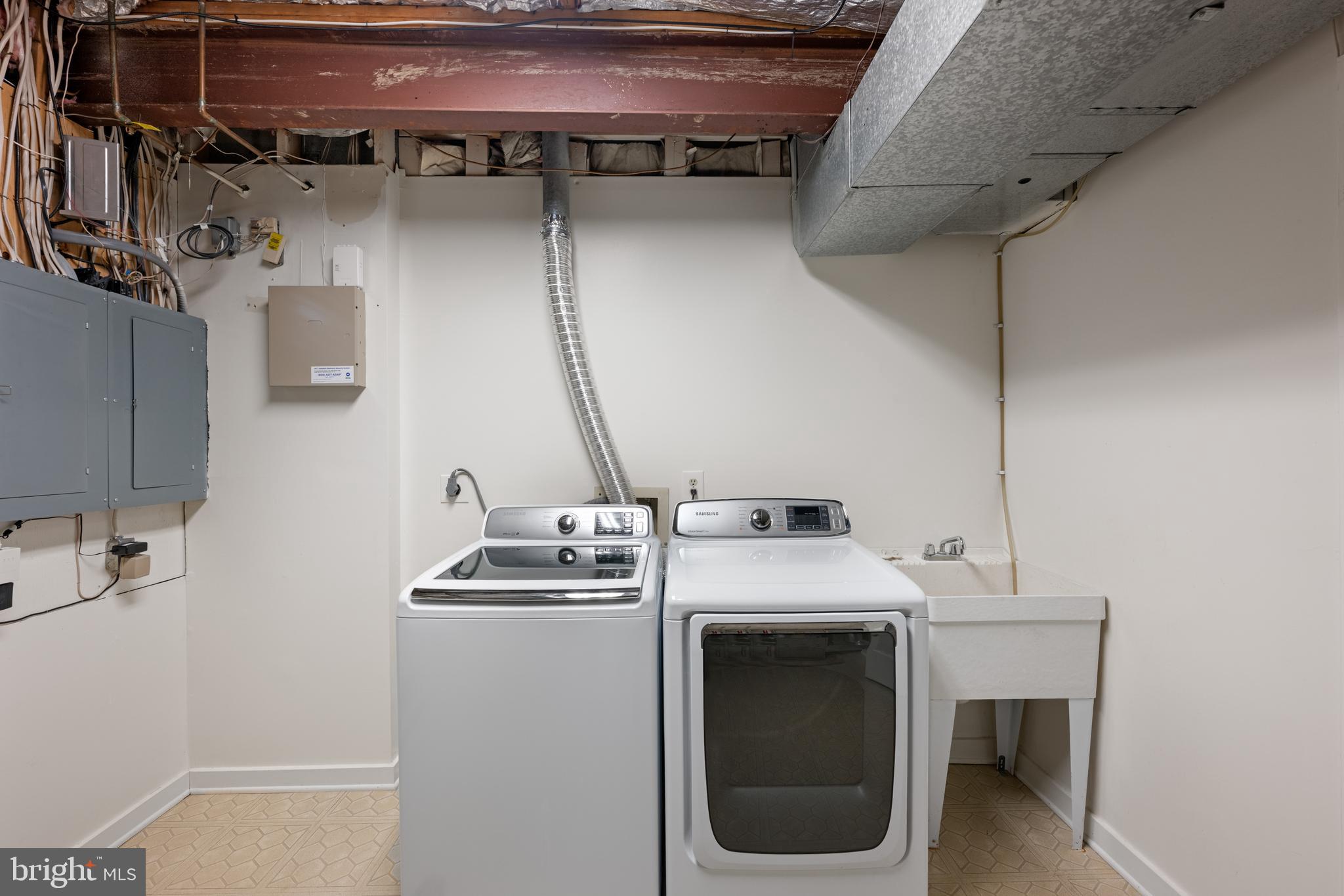 BERKLEY - Residential