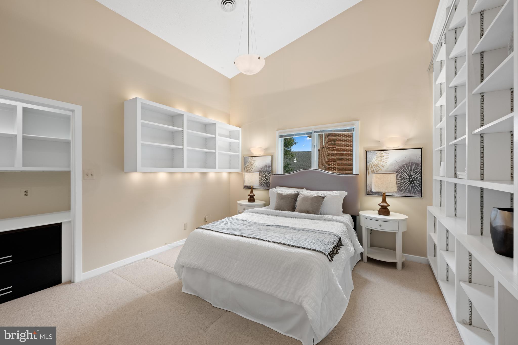 BERKLEY - Residential