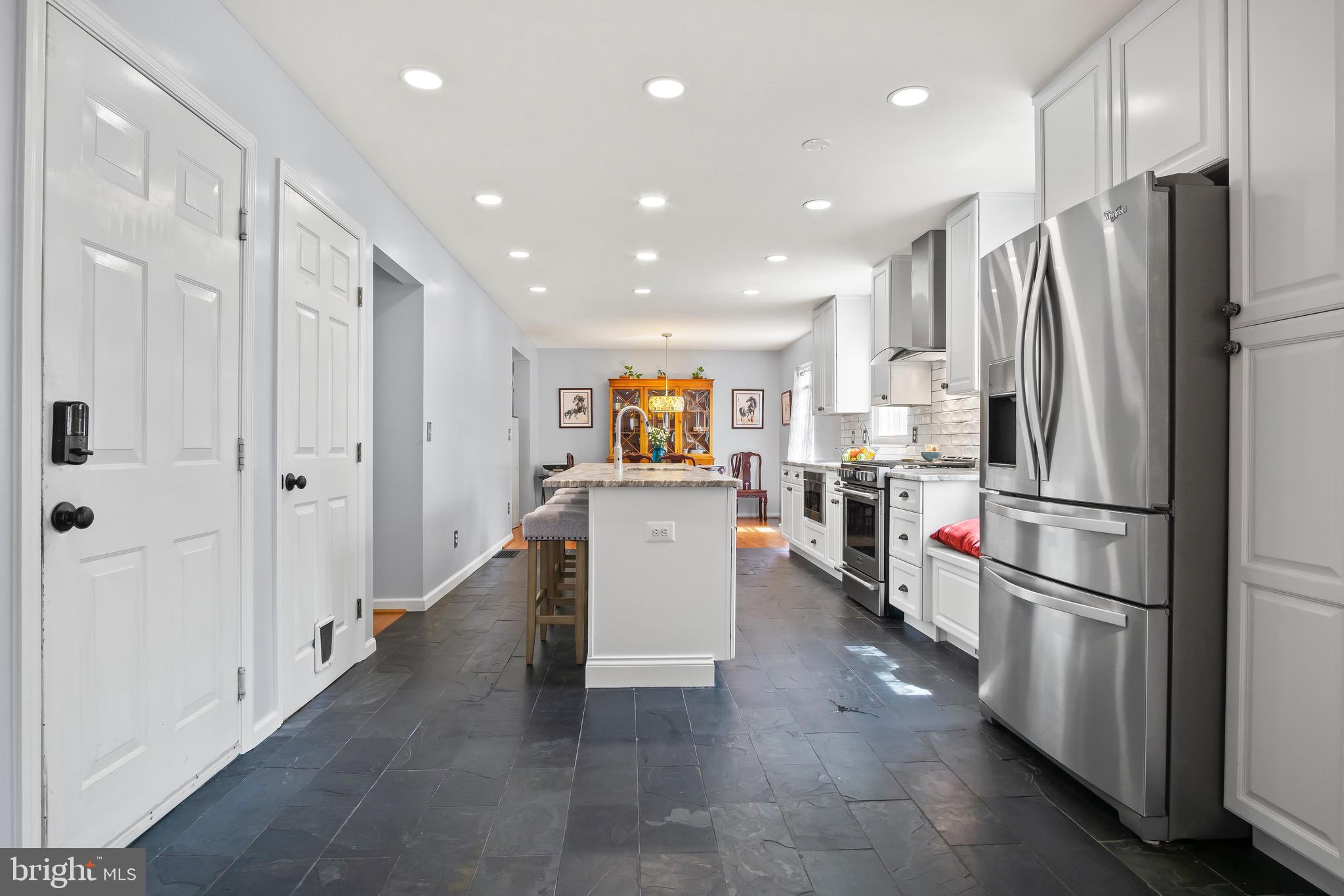 POTOMAC CROSSING - Residential