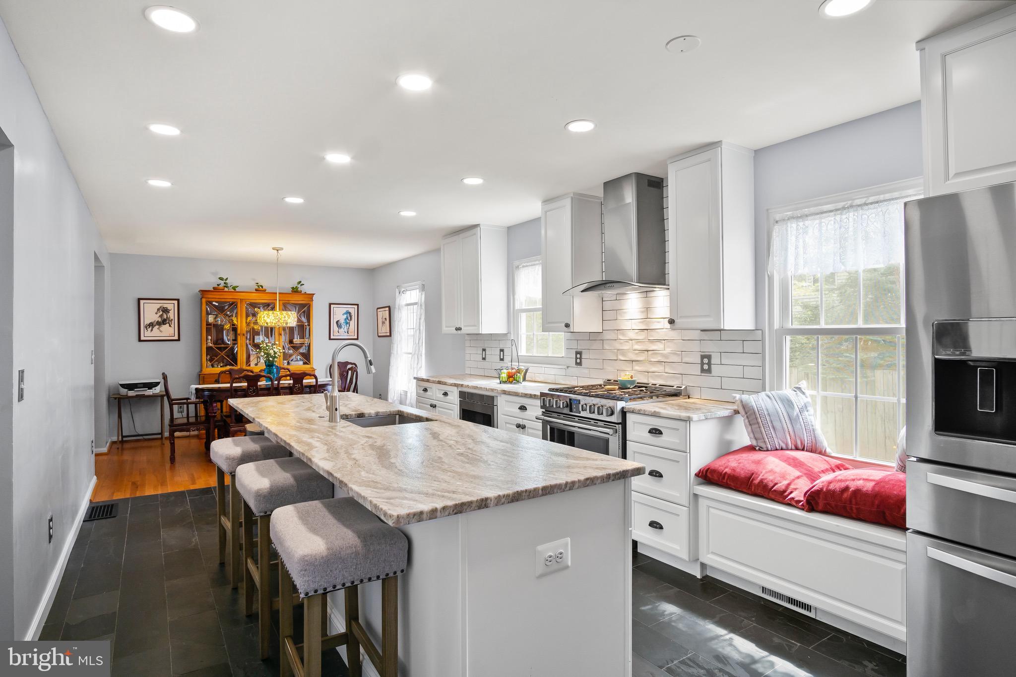 POTOMAC CROSSING - Residential