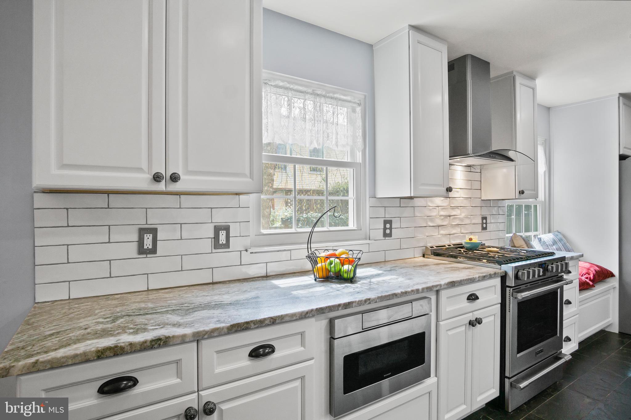 POTOMAC CROSSING - Residential