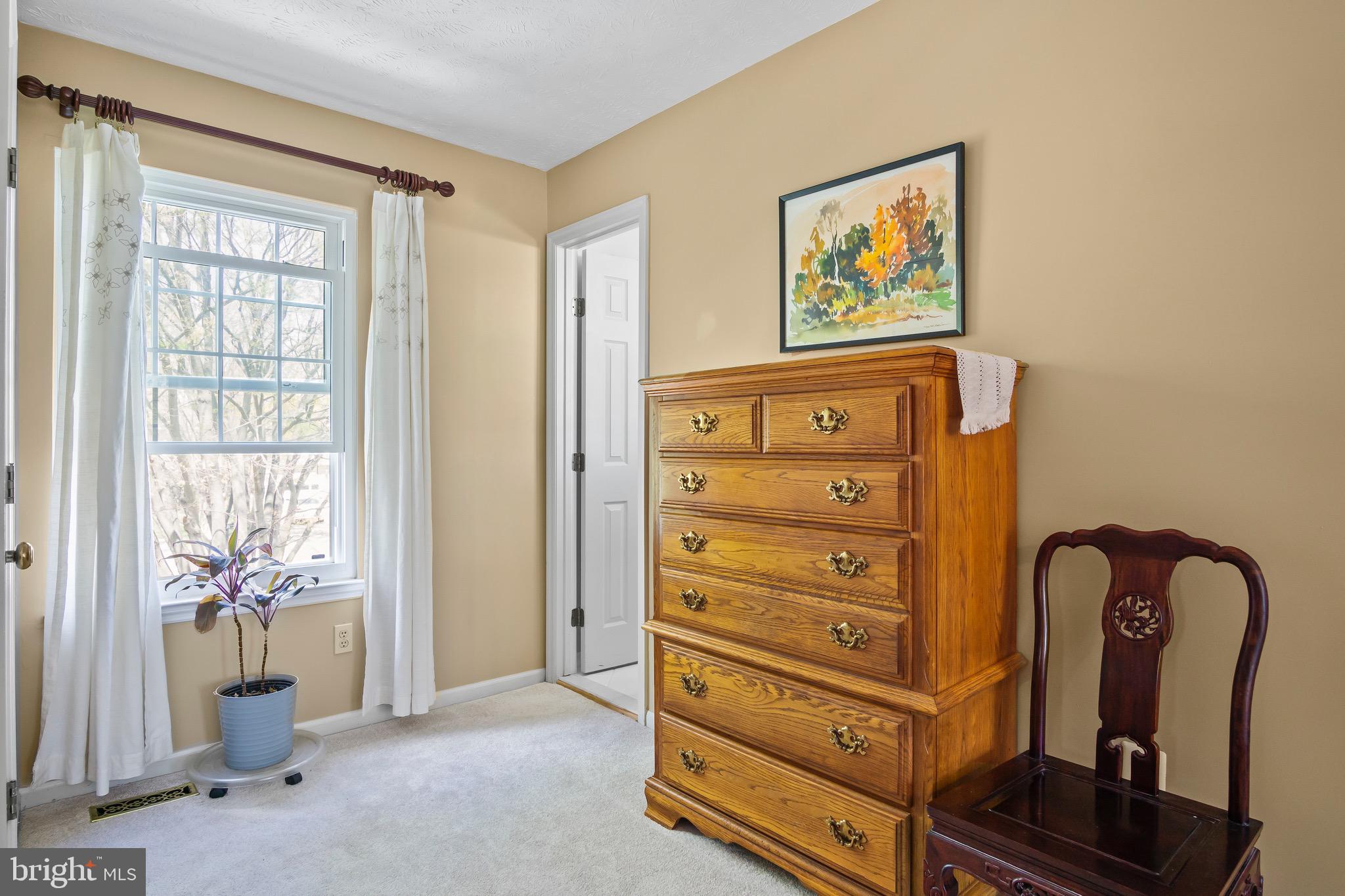 POTOMAC CROSSING - Residential