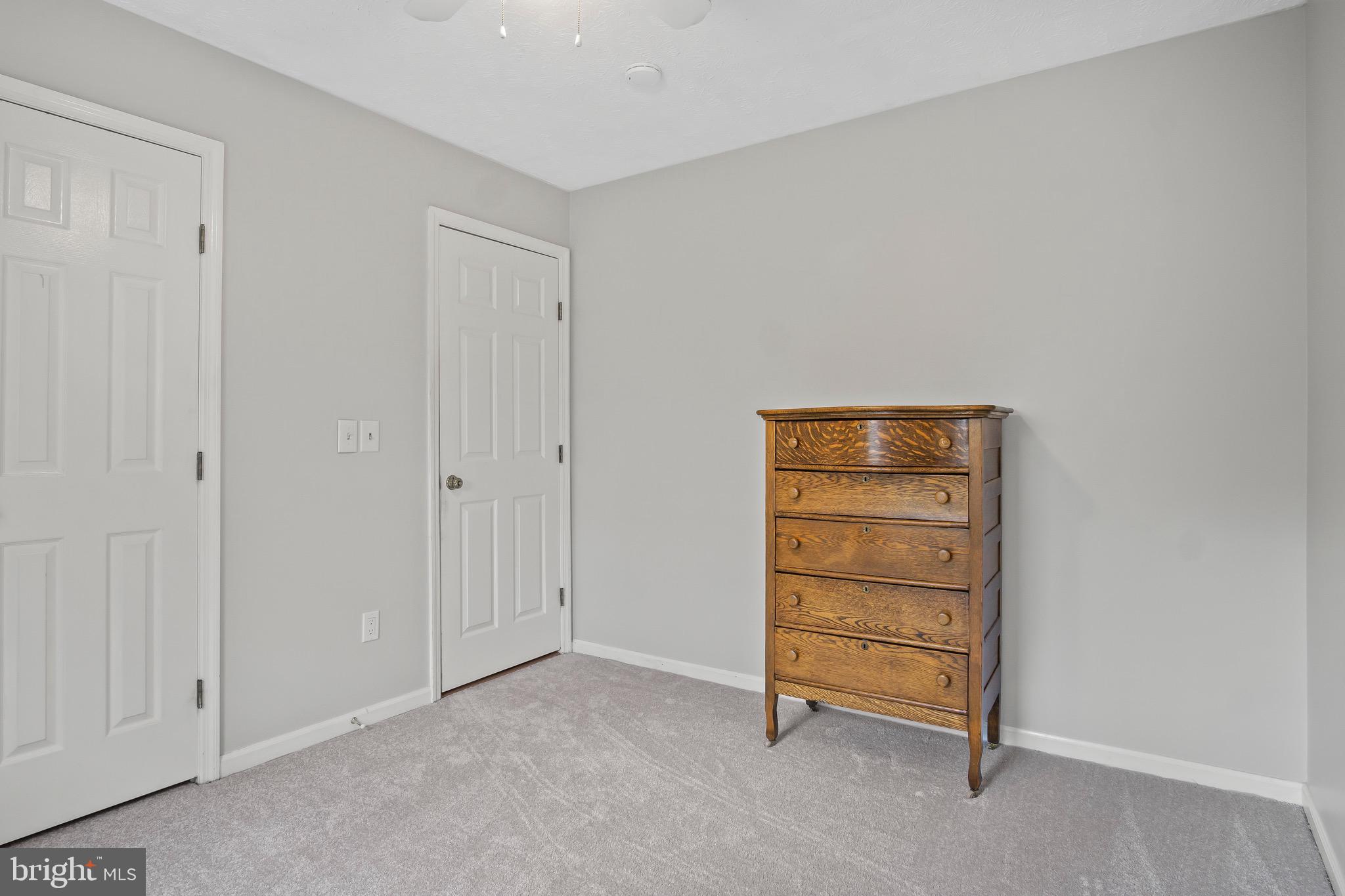 POTOMAC CROSSING - Residential