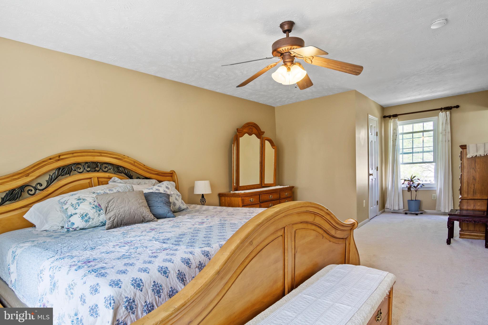 POTOMAC CROSSING - Residential