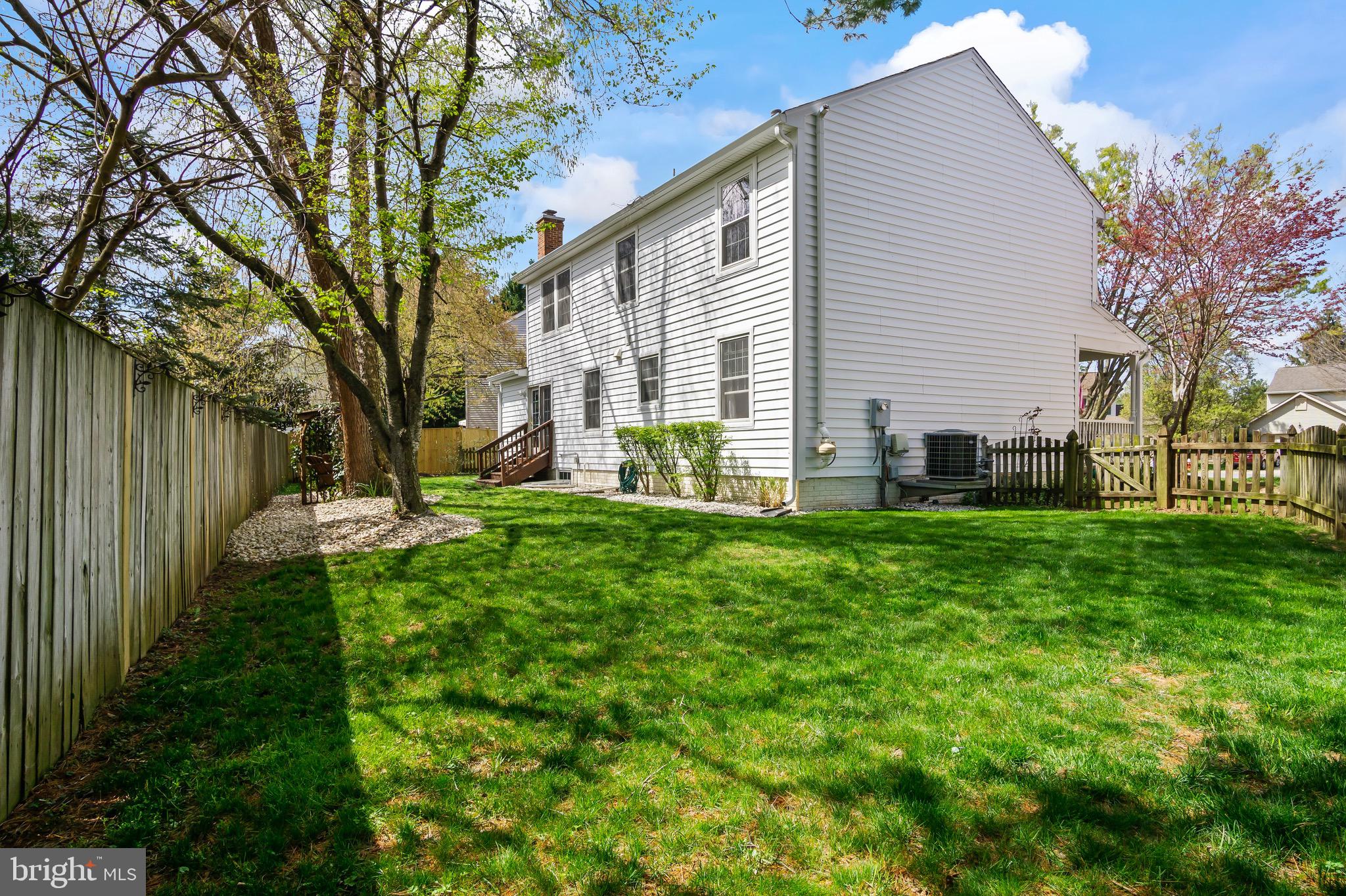 POTOMAC CROSSING - Residential