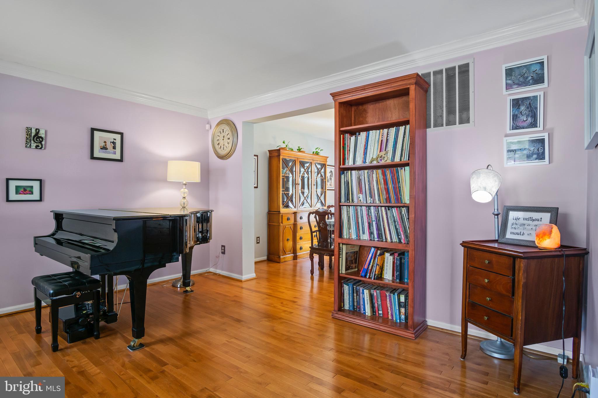 POTOMAC CROSSING - Residential