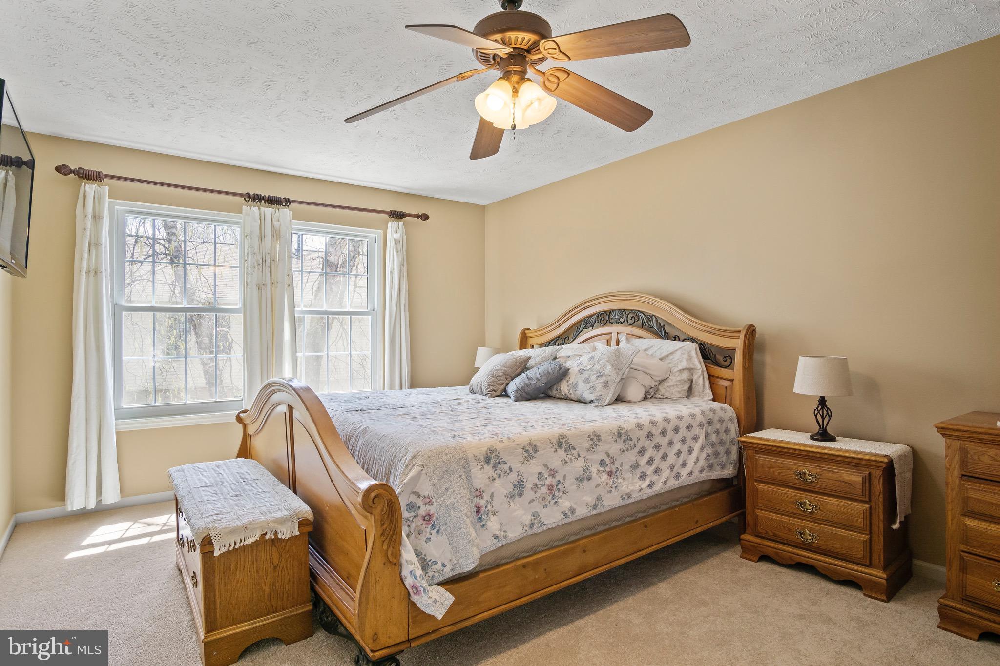 POTOMAC CROSSING - Residential