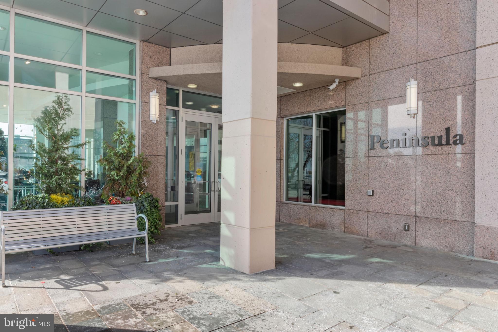 WATERFRONT SQUARE - Residential Lease