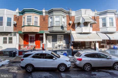 Townhouse For Sale - 1253 S Saint Bernard Street<br/> PHILADELPHIA, PA 19143