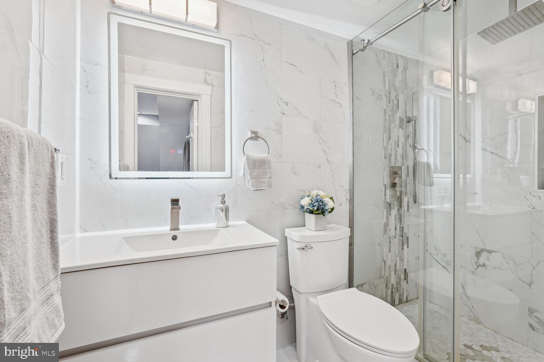 WEST LAWN - Residential