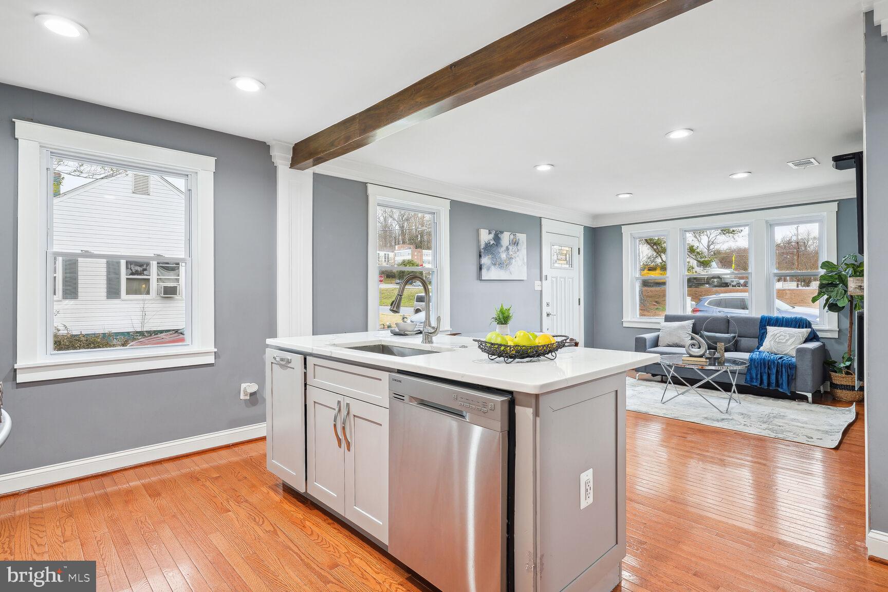 WEST LAWN - Residential