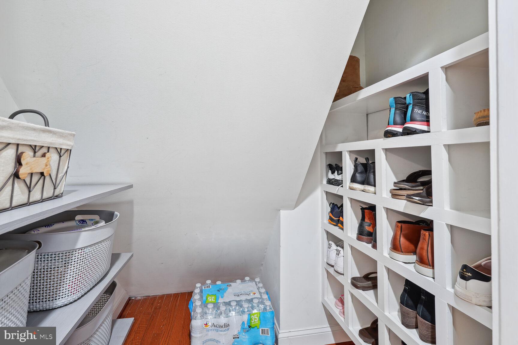 WEST LAWN - Residential