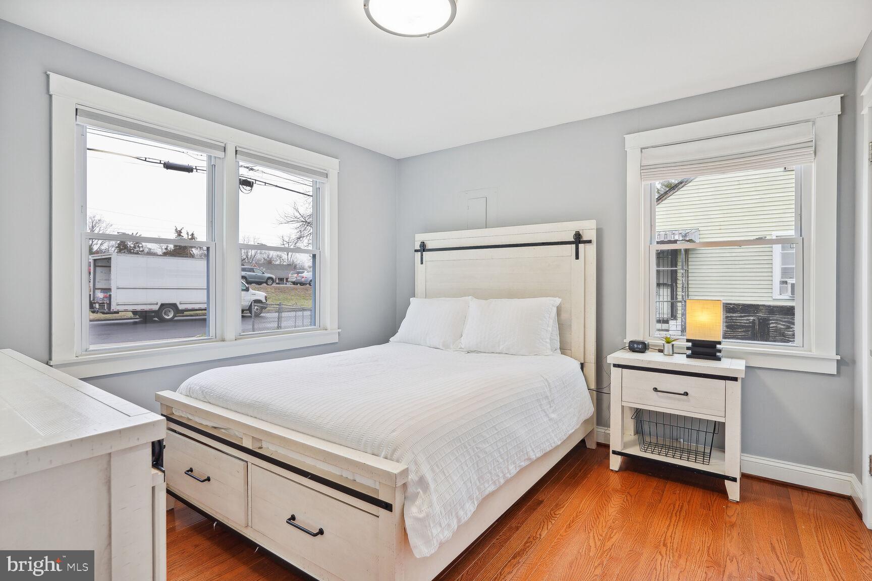 WEST LAWN - Residential