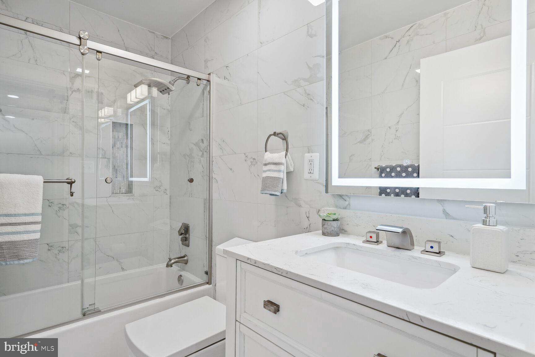 WEST LAWN - Residential