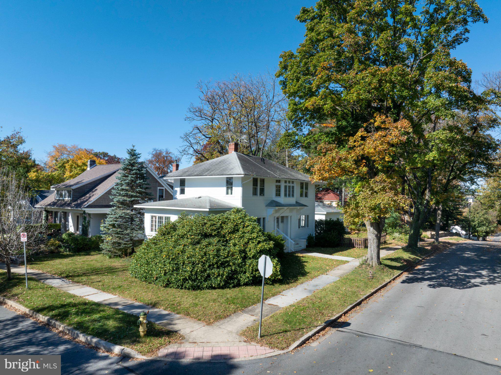 501 W FAIRMOUNT AVENUE