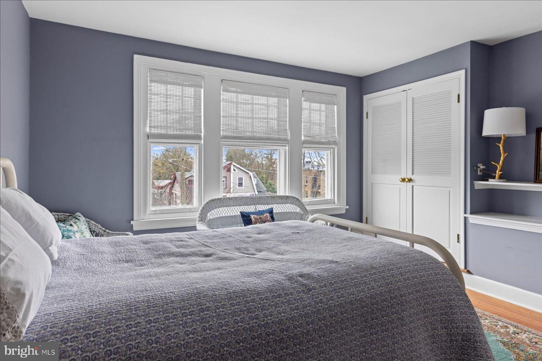 CHESTNUT HILL - Residential