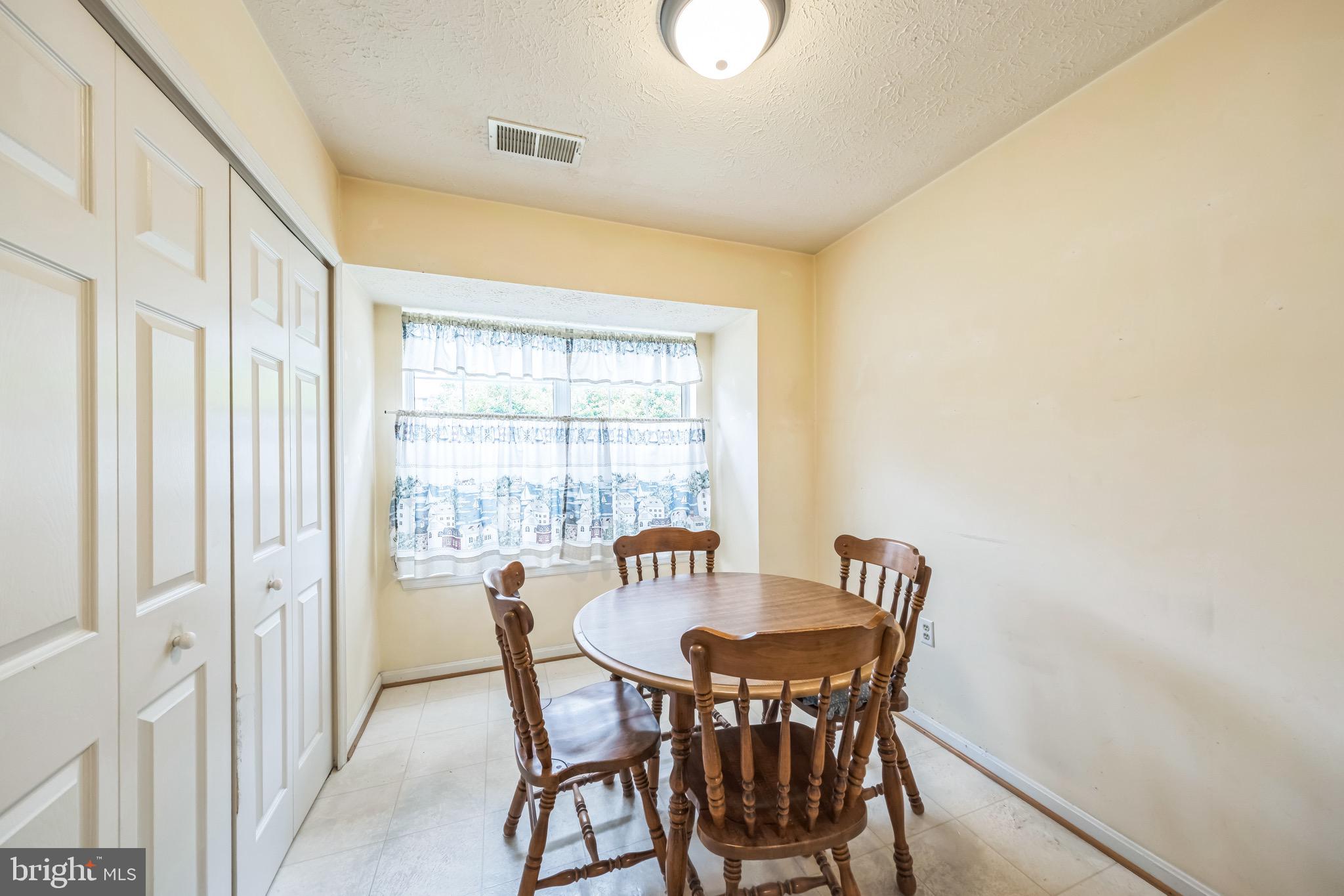 WESTLAKE VILLAGE - Residential