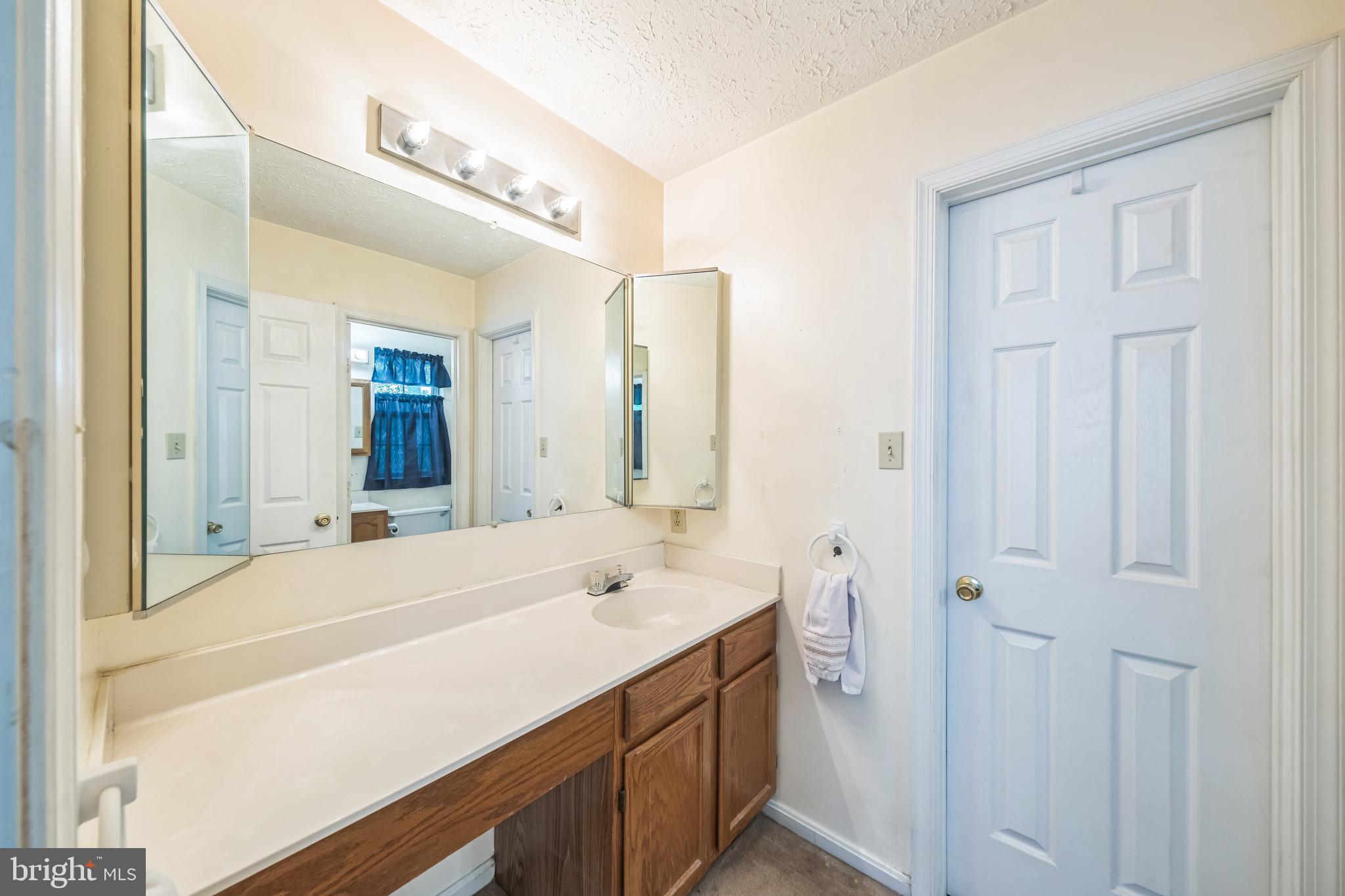 WESTLAKE VILLAGE - Residential