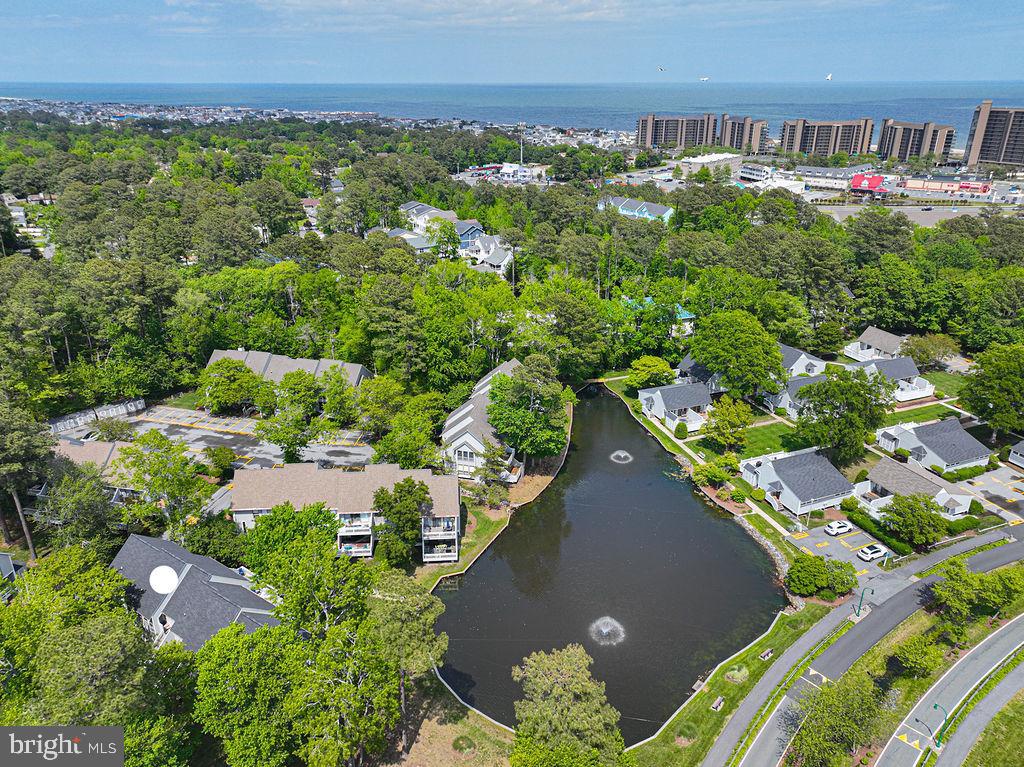 SEA COLONY WEST - Residential
