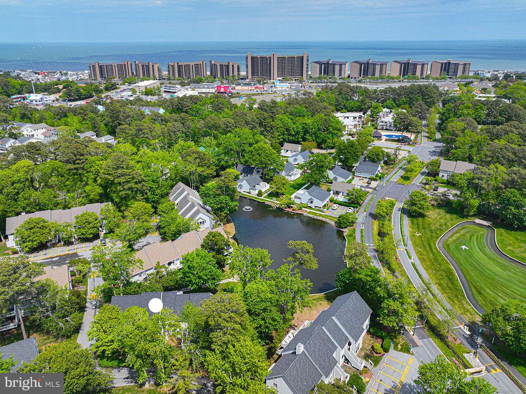 SEA COLONY WEST - Residential