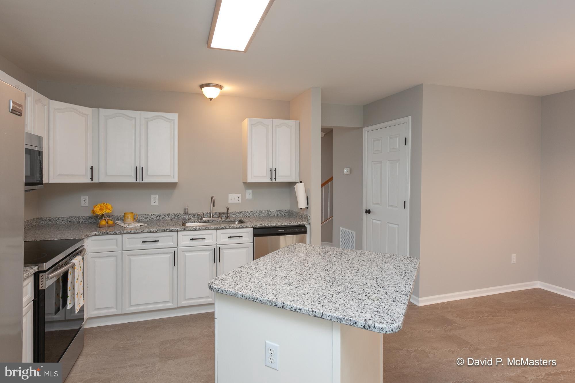 LAUREL RIDGE - Residential