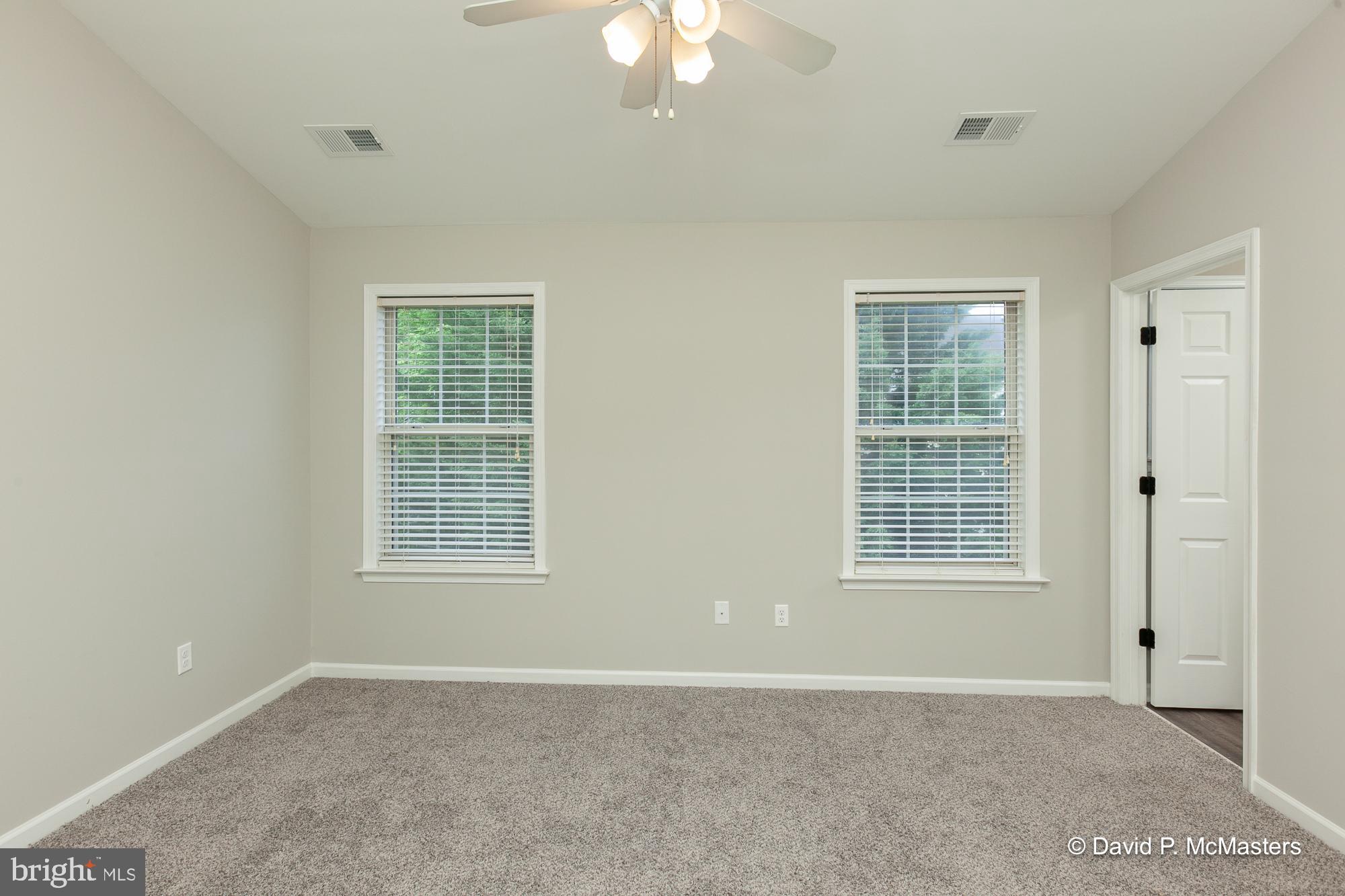 LAUREL RIDGE - Residential