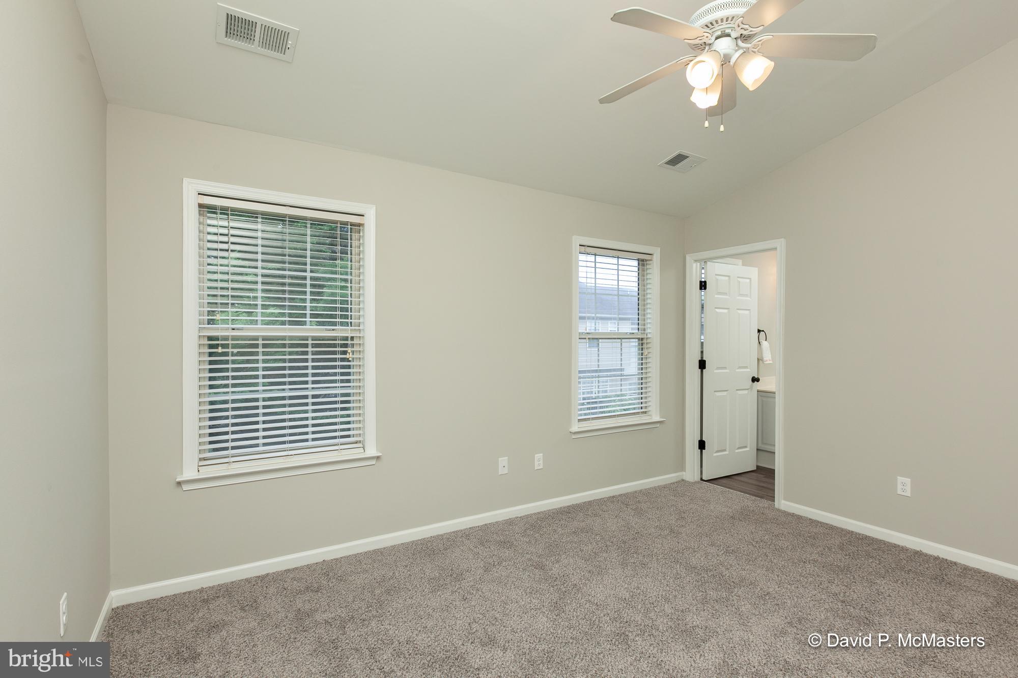 LAUREL RIDGE - Residential