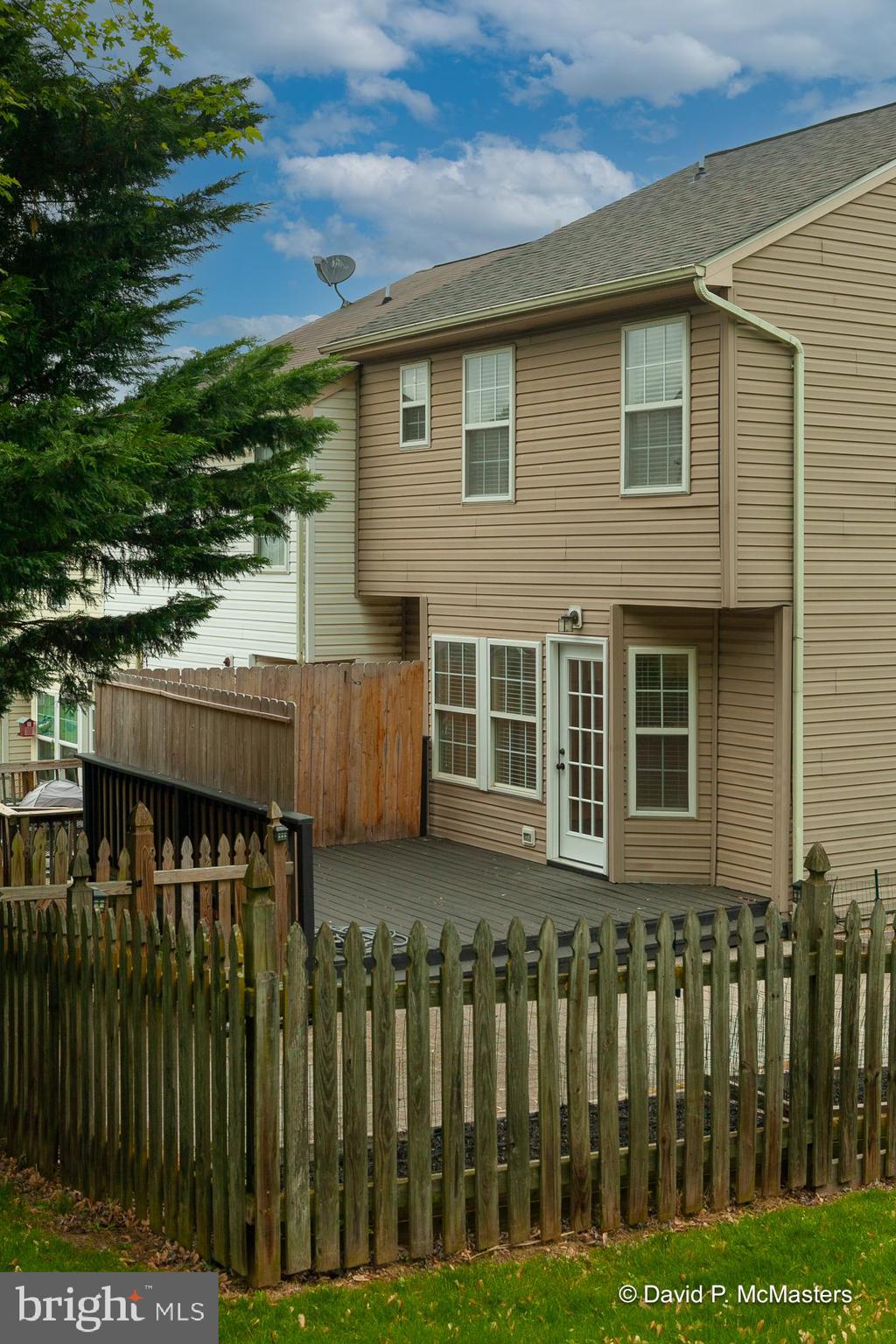 LAUREL RIDGE - Residential