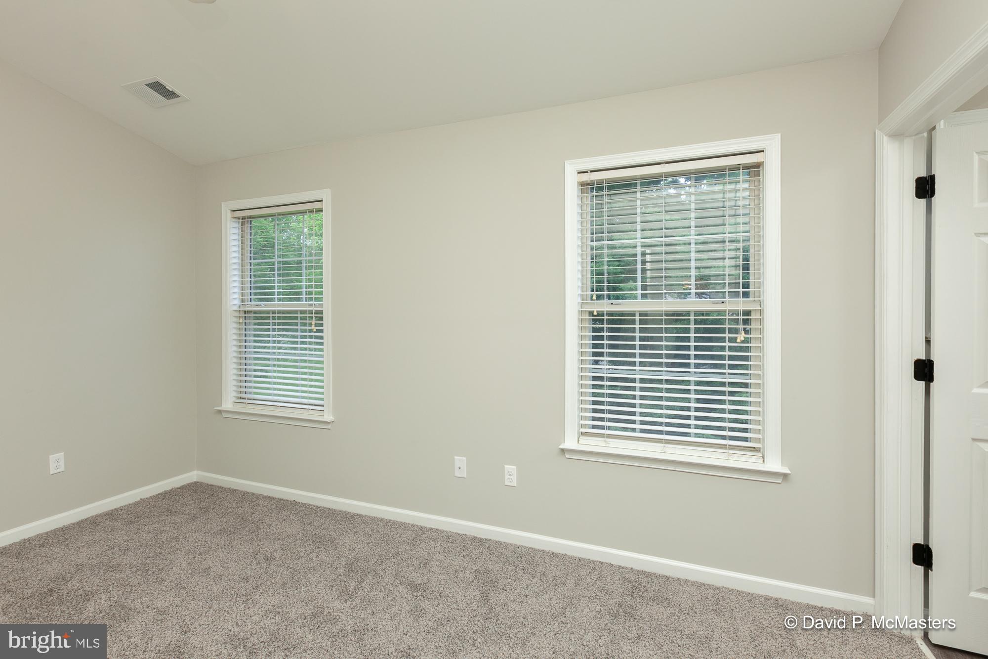 LAUREL RIDGE - Residential