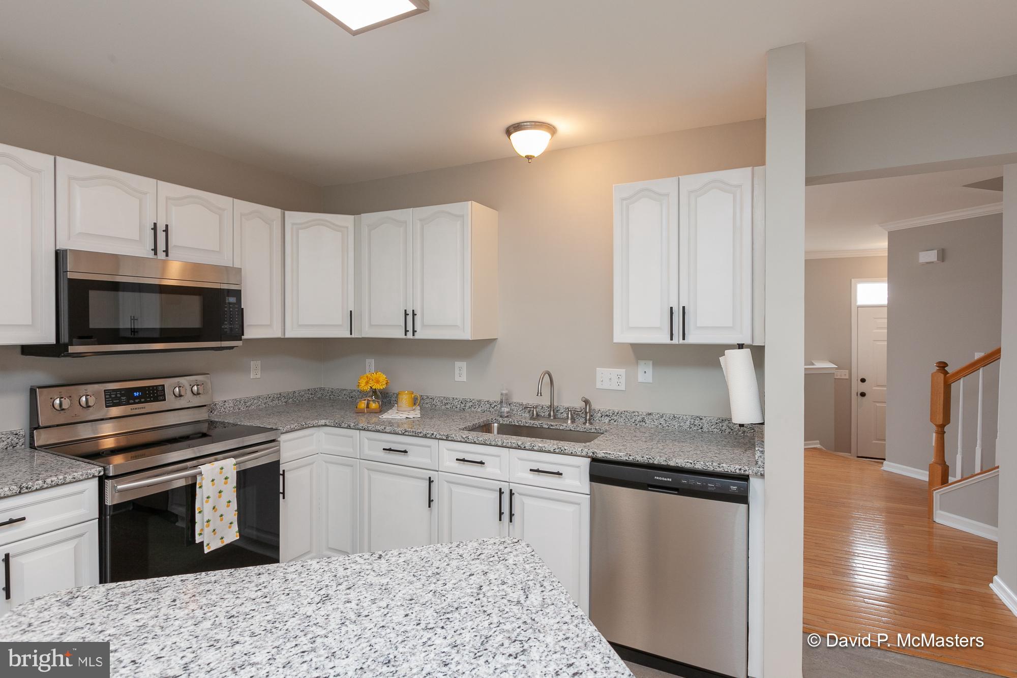 LAUREL RIDGE - Residential