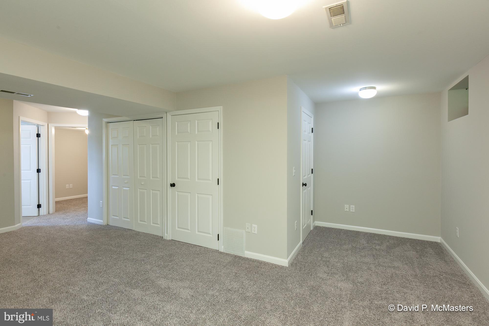 LAUREL RIDGE - Residential