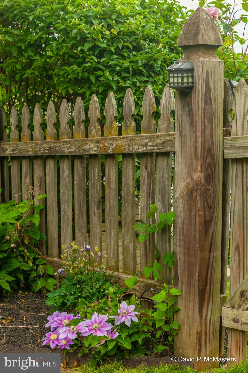 LAUREL RIDGE - Residential