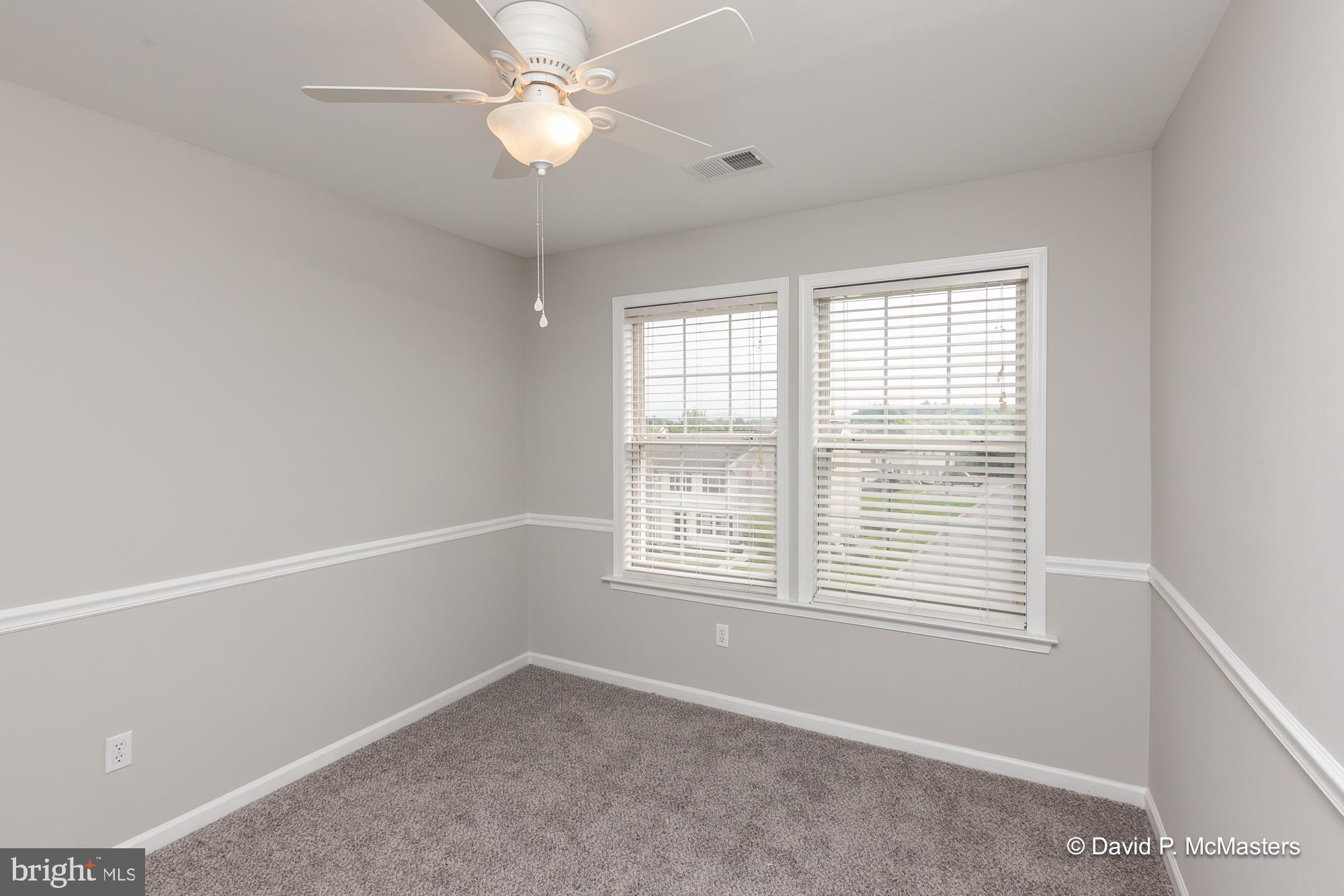 LAUREL RIDGE - Residential