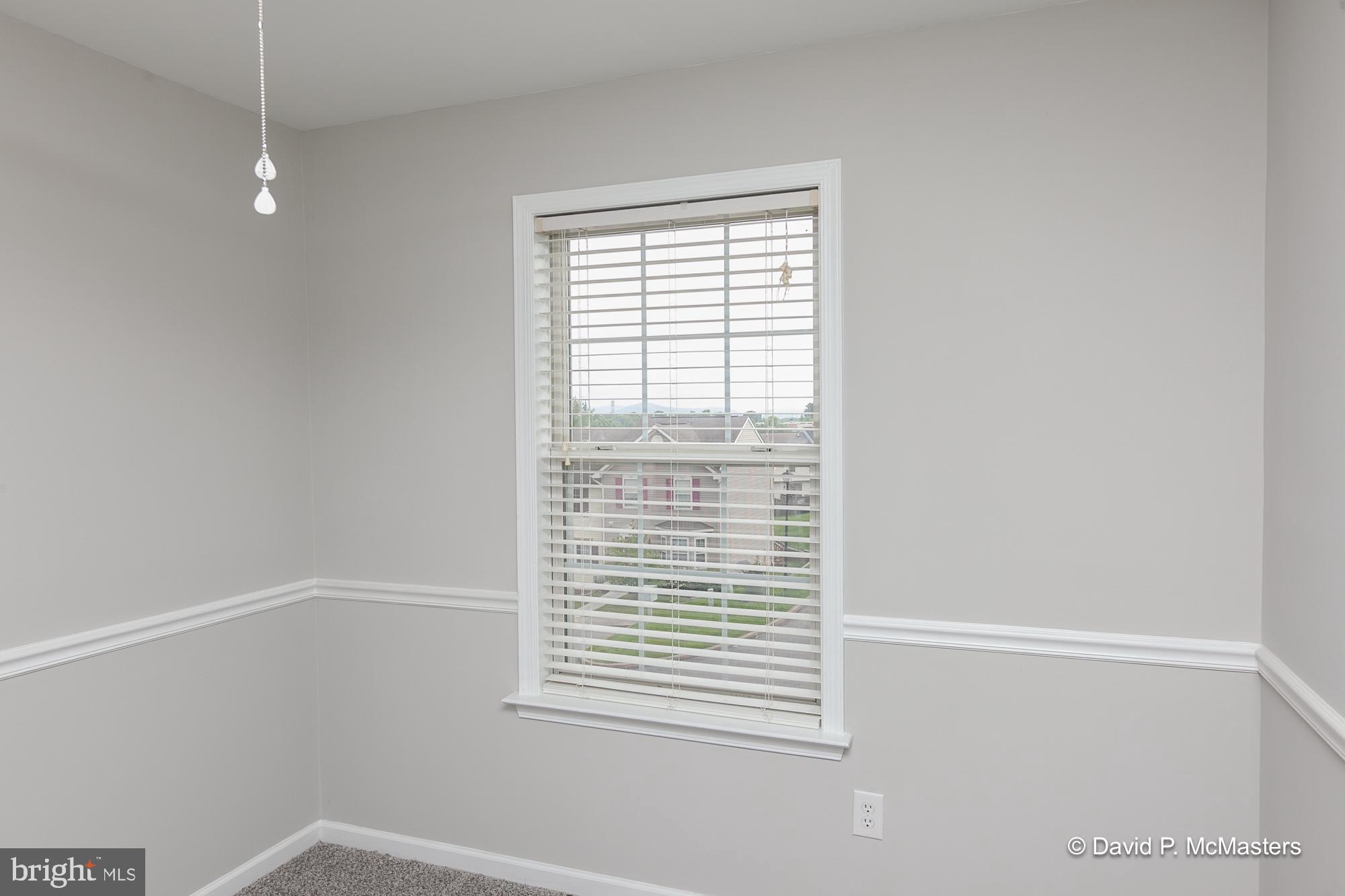 LAUREL RIDGE - Residential