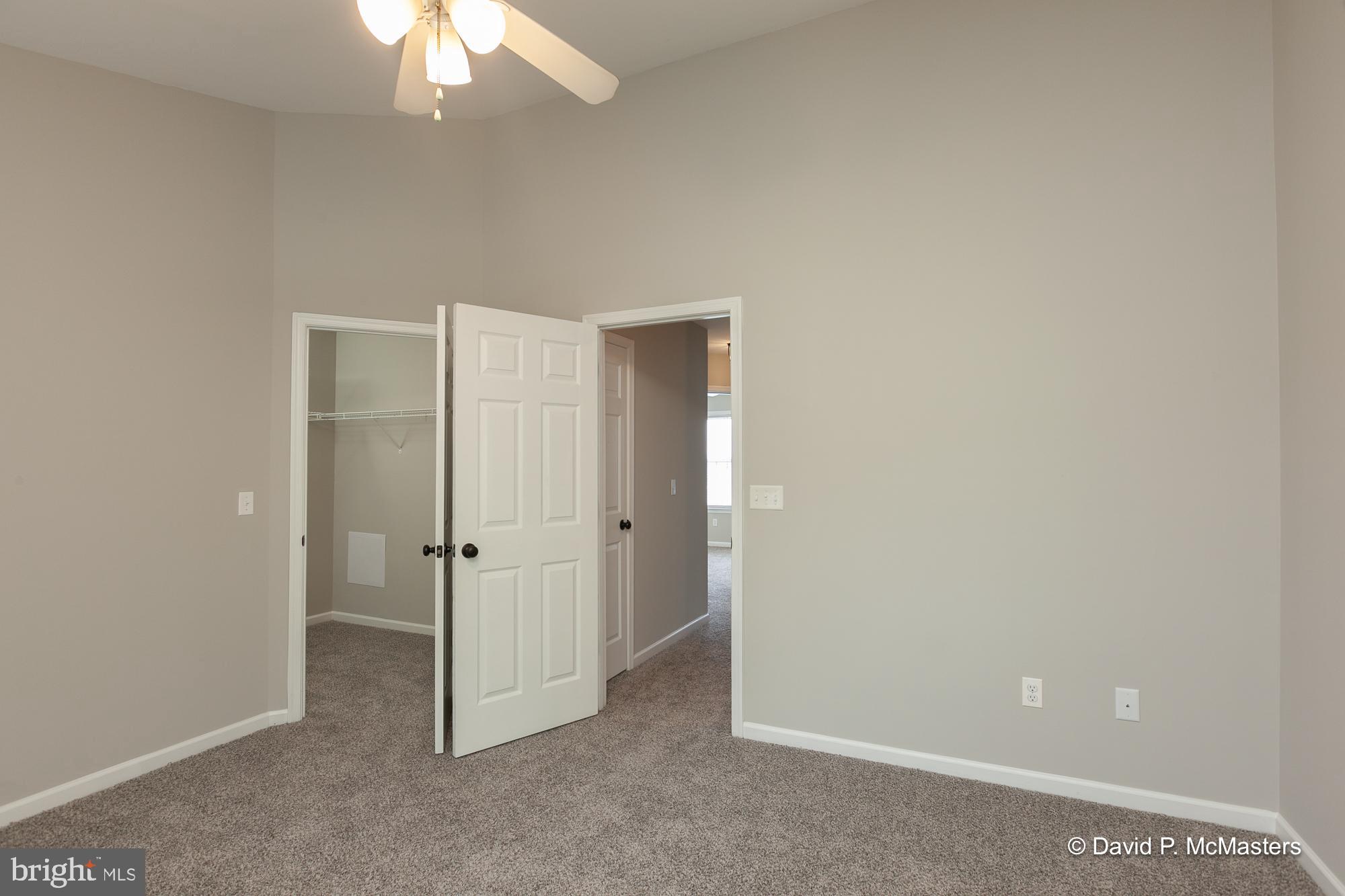 LAUREL RIDGE - Residential