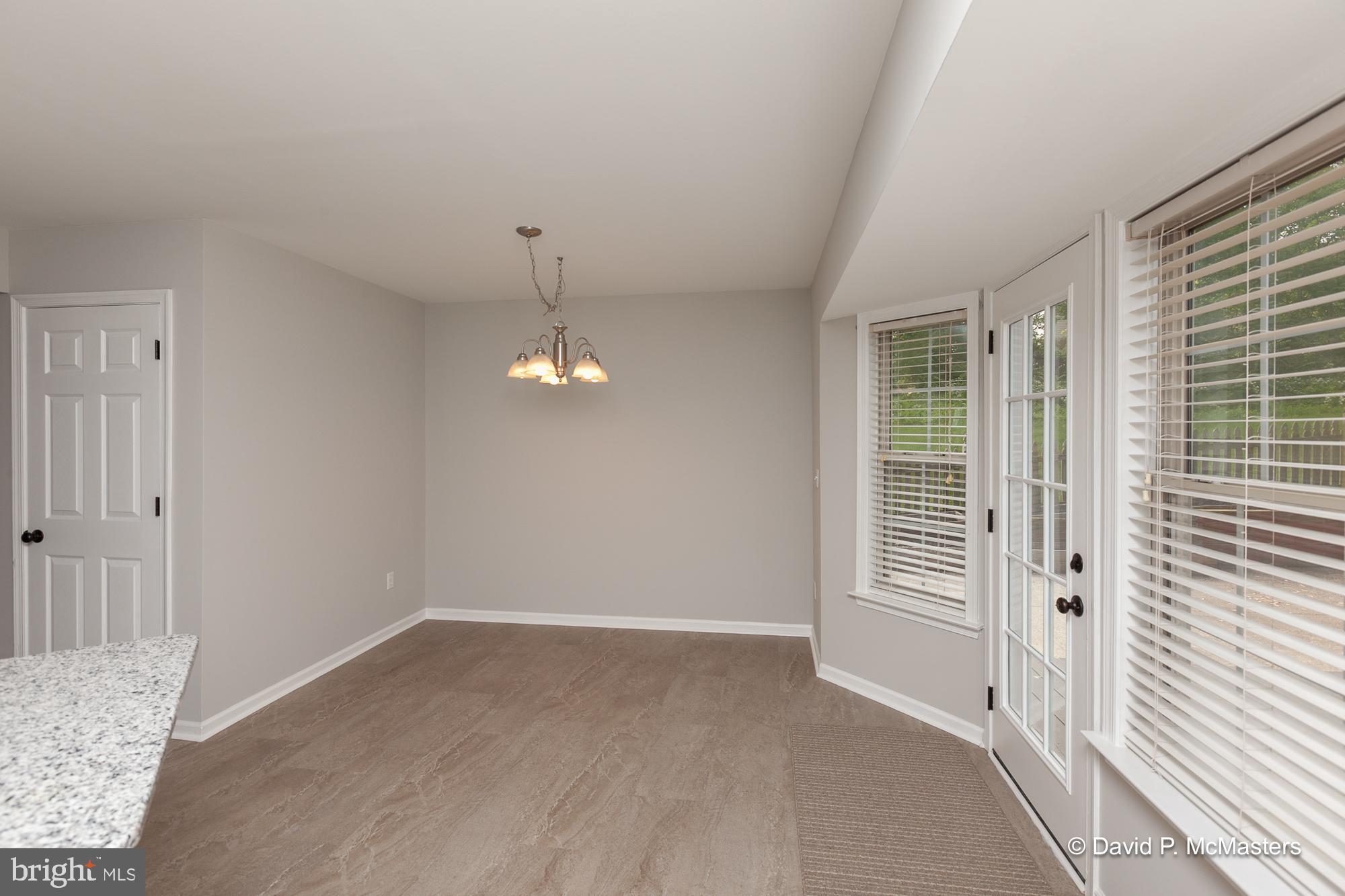 LAUREL RIDGE - Residential