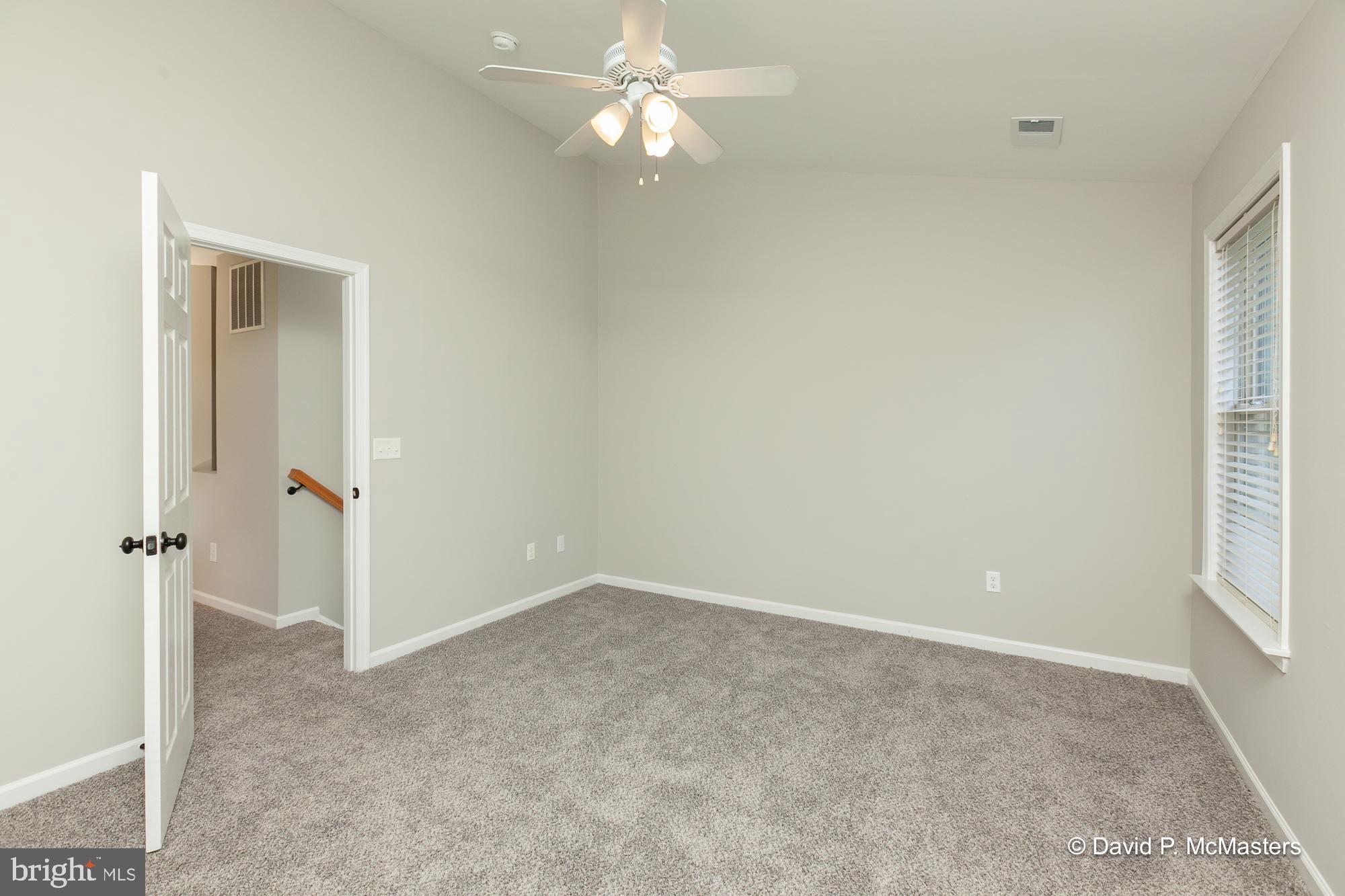 LAUREL RIDGE - Residential