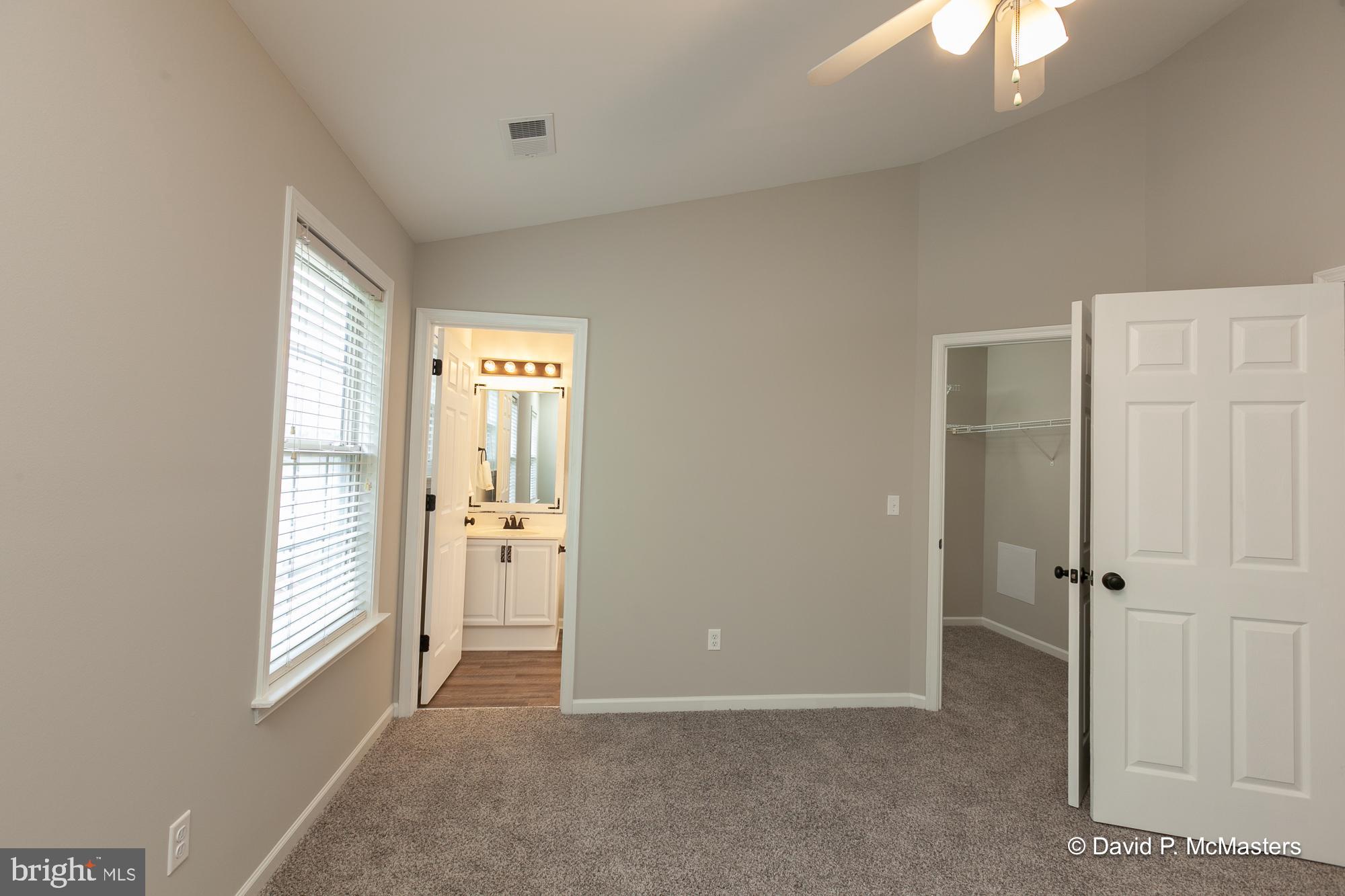 LAUREL RIDGE - Residential