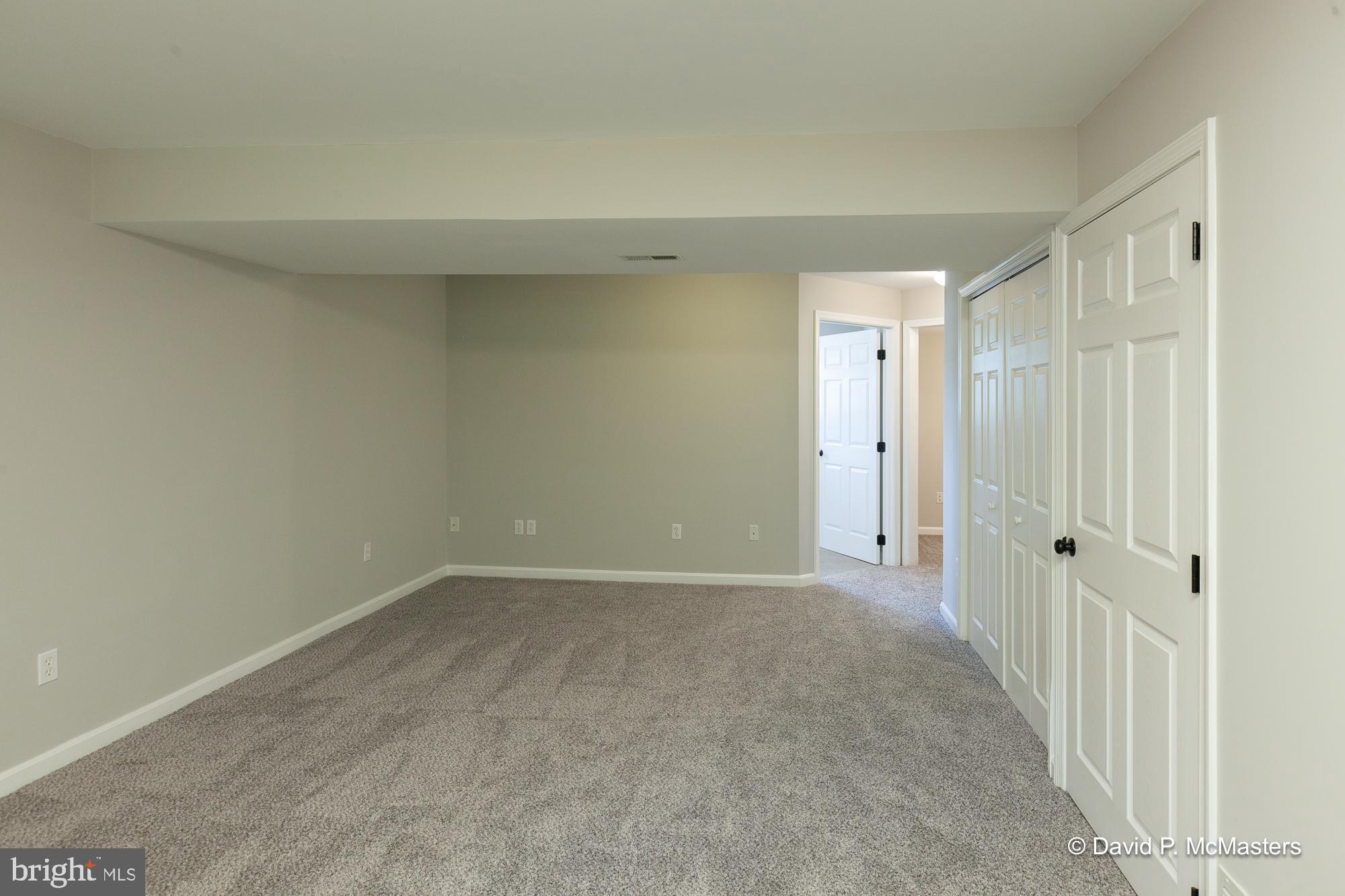 LAUREL RIDGE - Residential