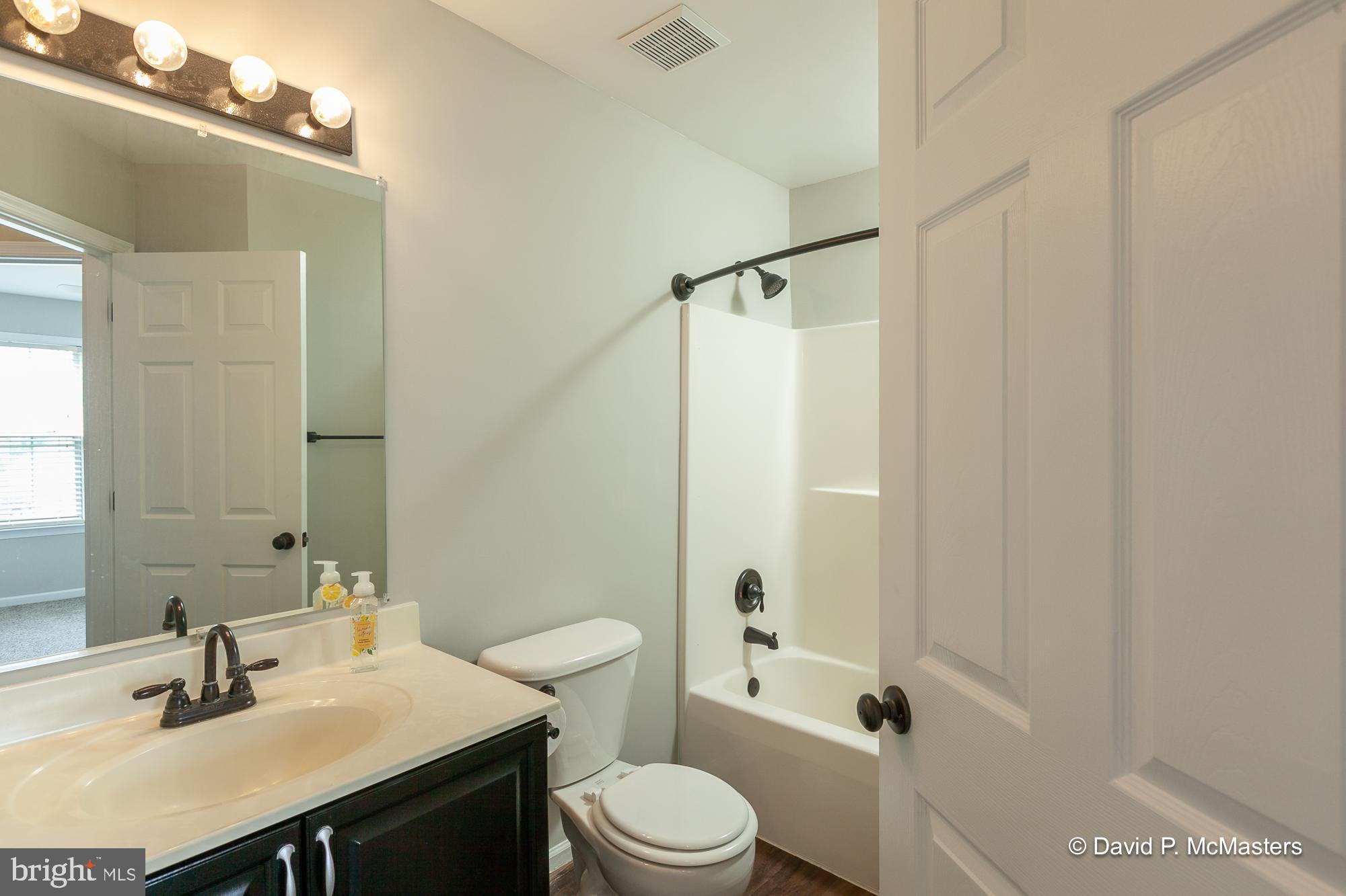 LAUREL RIDGE - Residential