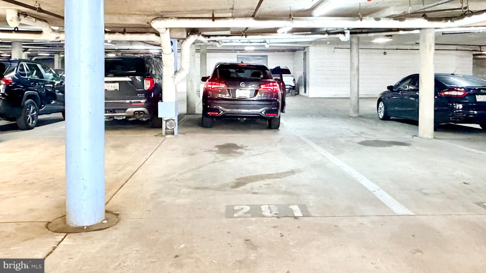 SAVOY PARK CONDOMINIUMS - Residential