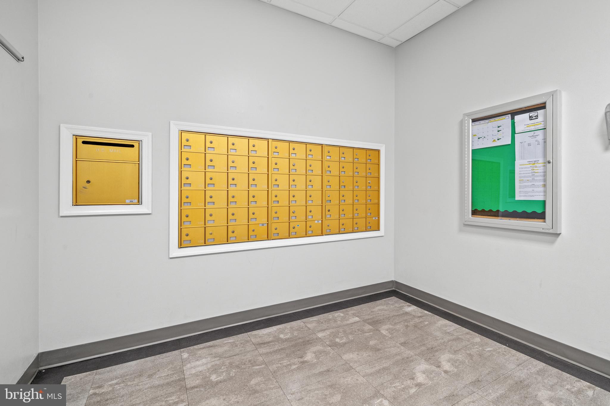 SAVOY PARK CONDOMINIUMS - Residential